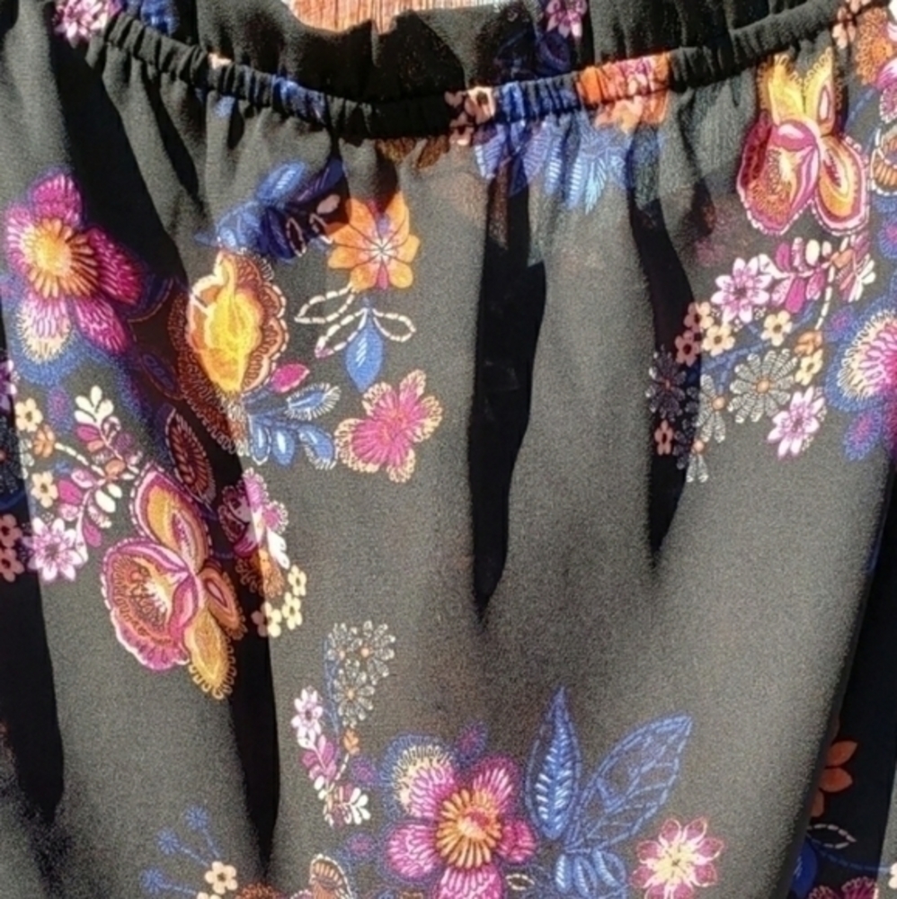 Lily White Floral Ruffle Puff Sleeves Croptop Blouse‎ Top Small NWT - Picture 2 of 10